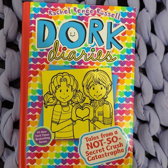 Dork Diaries(Tales from a NOT-SO-Secret Crush Catastrophe) - Picture 1 of 1